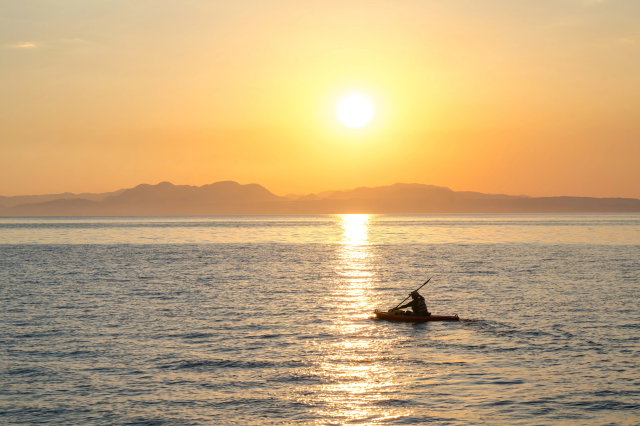橘湾サンセットシーカヤック体験