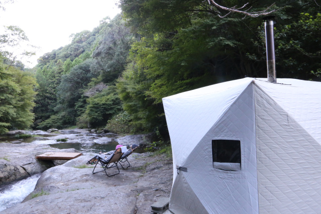 【季節限定】滝キャンプ!